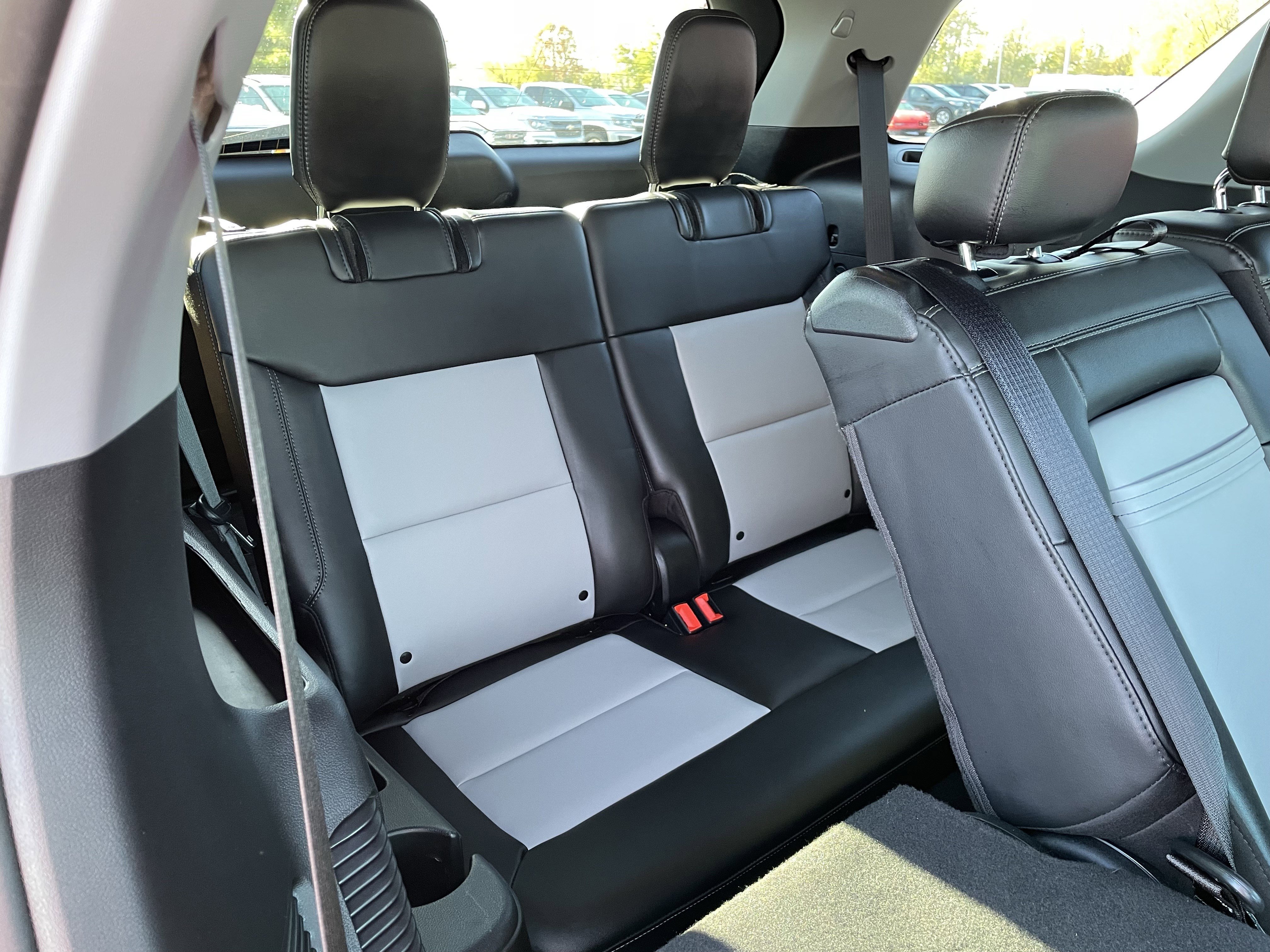 Used 2023 Ford Explorer XLT w/ Equipment Group 202A image 41