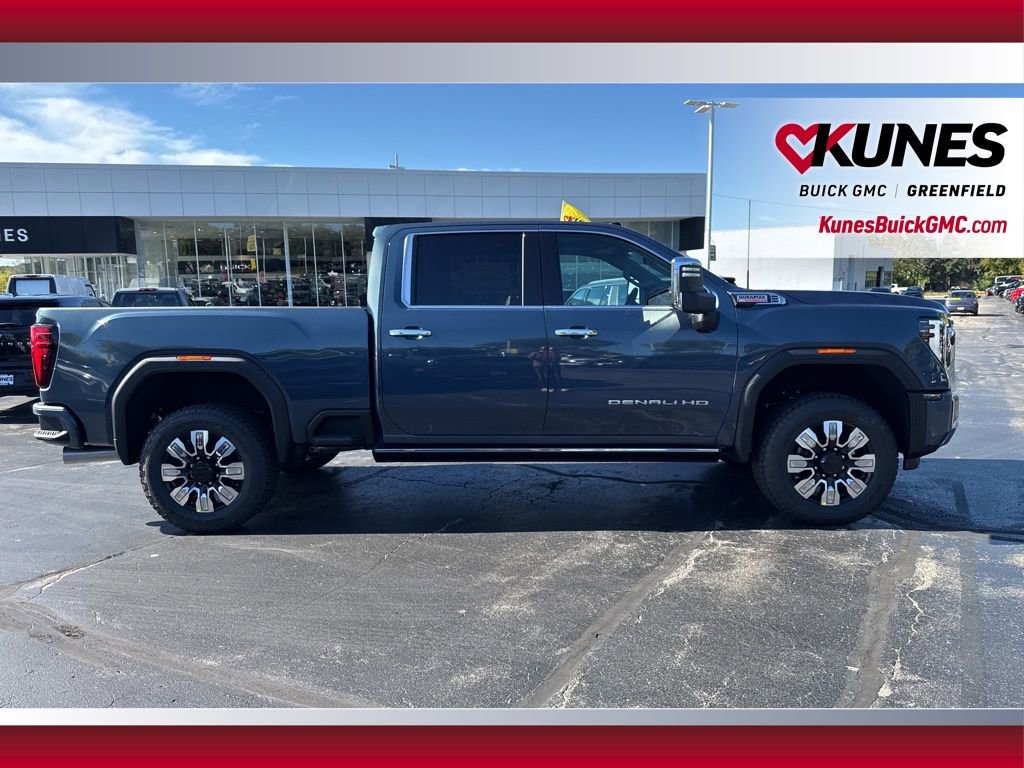 New 2026 GMC Sierra 3500 Denali w/ Denali Reserve Package image 2