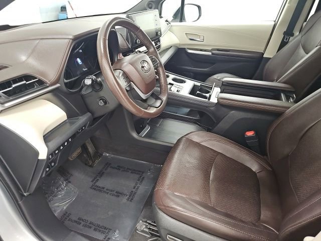 Certified 2022 Toyota Sienna Platinum FWD image 15