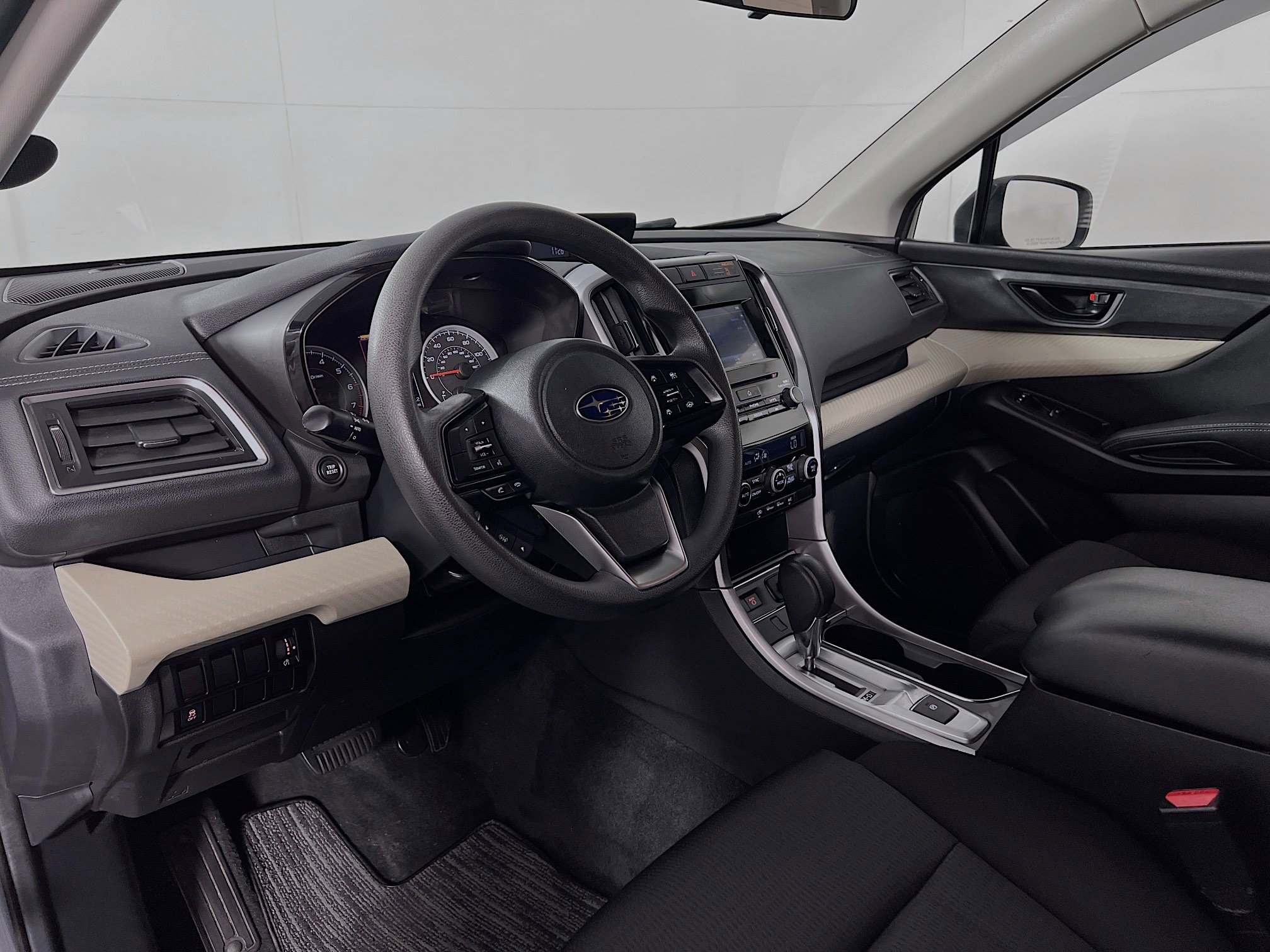 Used 2022 Subaru Ascent 8-Passenger image 9