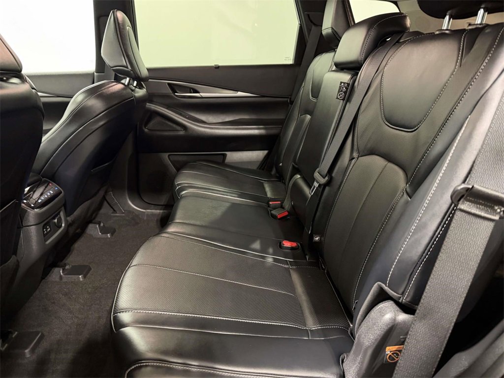 Used 2023 INFINITI QX60 Luxe w/ Cargo Package image 14