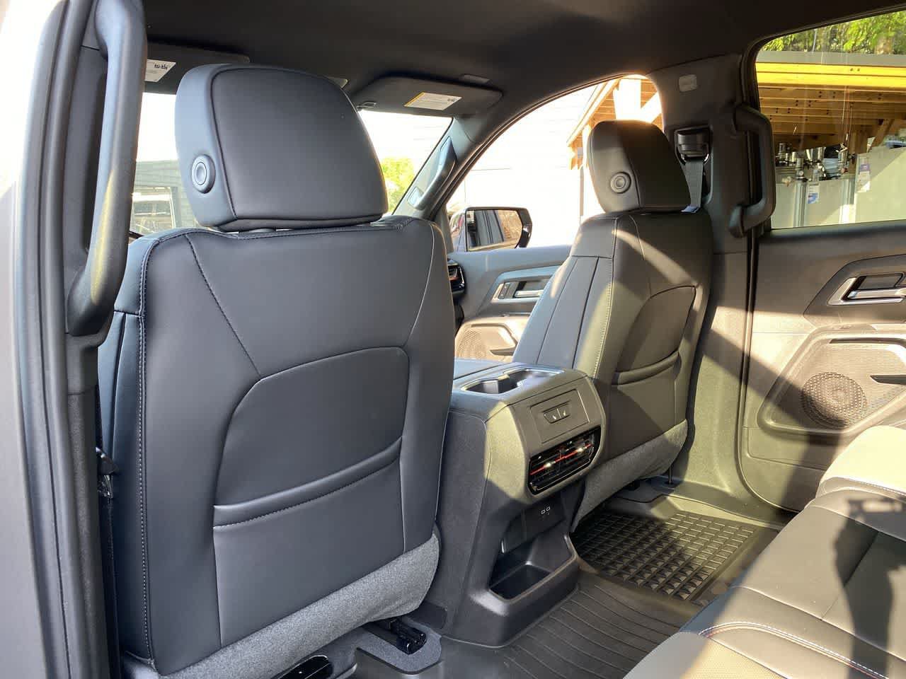 Used 2026 Chevrolet Silverado EV Trail Boss w/ Premium Package AWD/4WD image 15