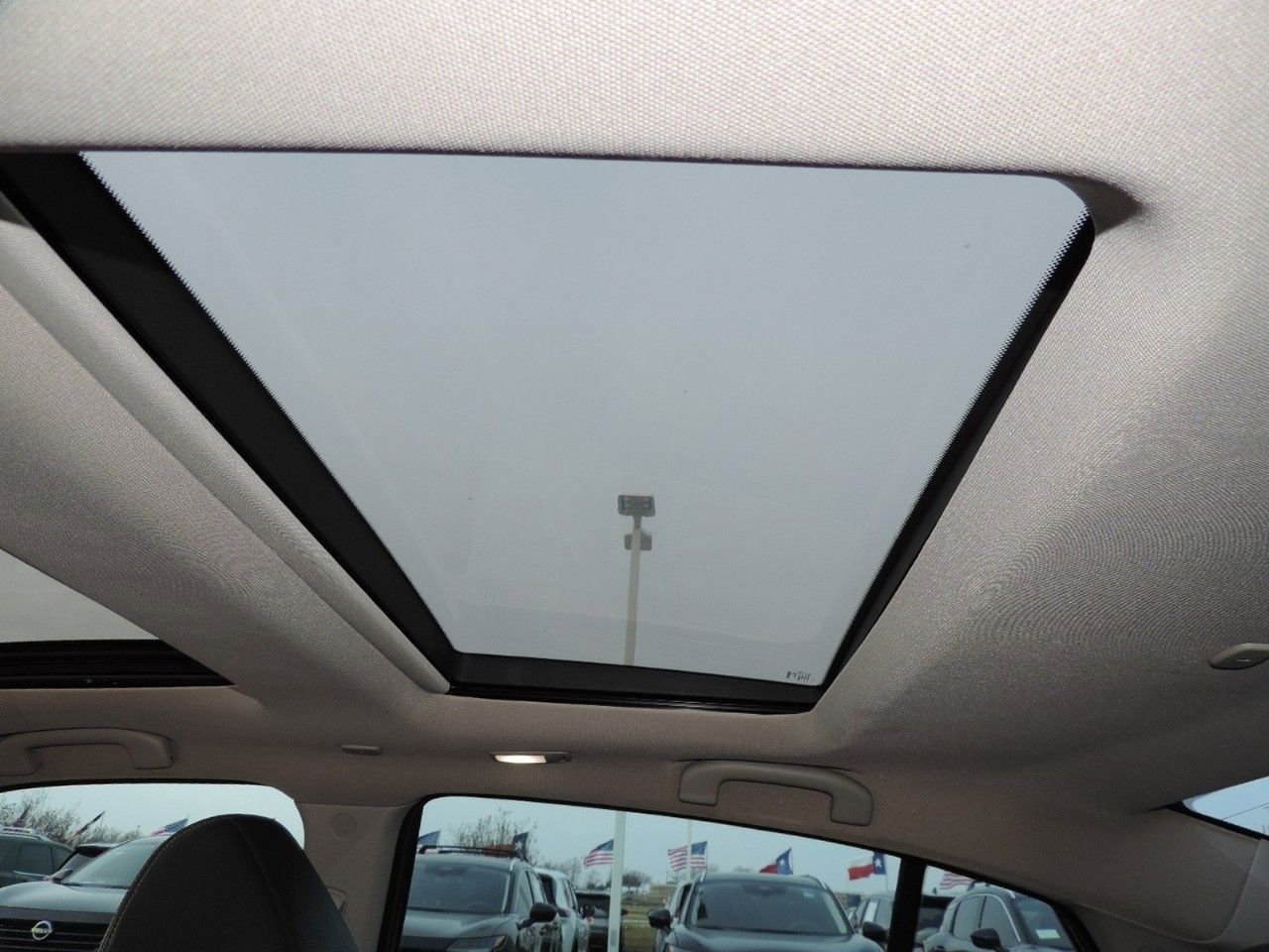 Used 2018 Nissan Maxima Platinum image 19