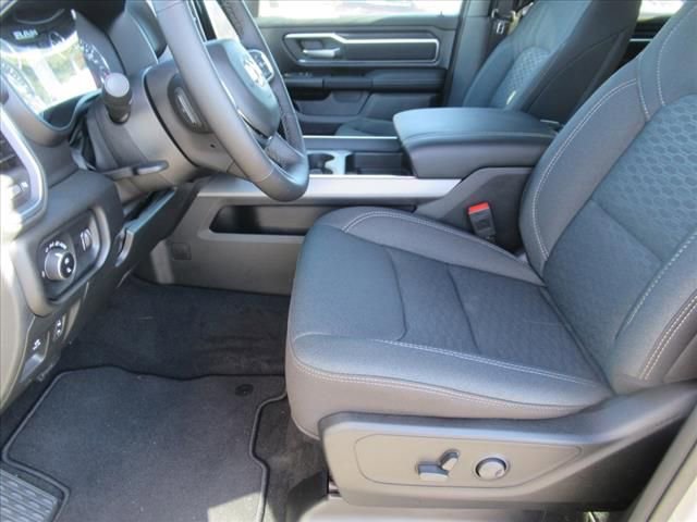 Certified 2025 RAM 1500 Big Horn image 16
