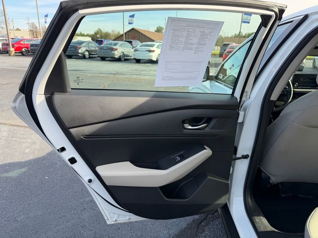 Used 2023 Honda Accord LX image 10