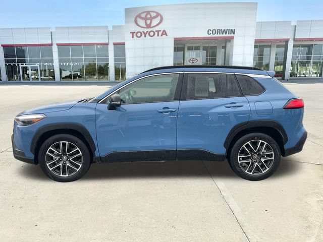 Used 2026 Toyota Corolla Cross XLE AWD/4WD image 2