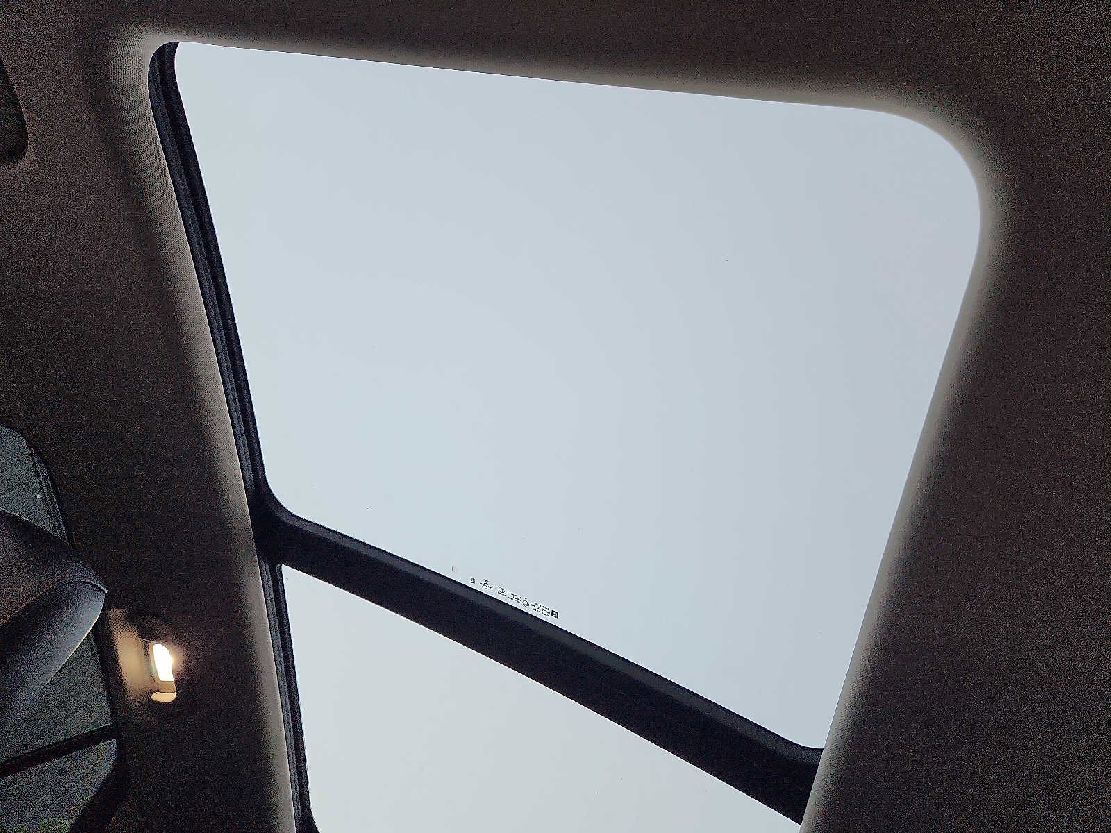 Used 2023 Buick Envision Essence w/ Sport Touring Package image 14