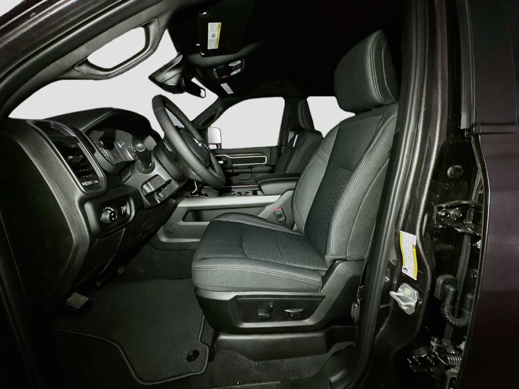 New 2026 RAM 2500 Big Horn AWD/4WD image 14