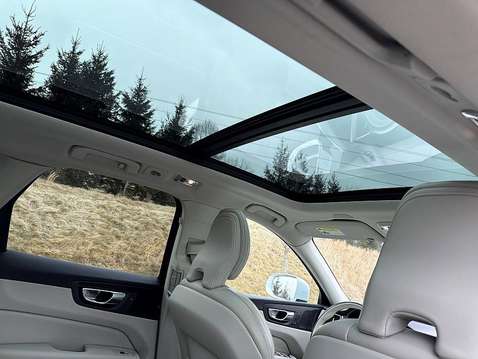 Used 2021 Volvo XC60 T6 Inscription image 20