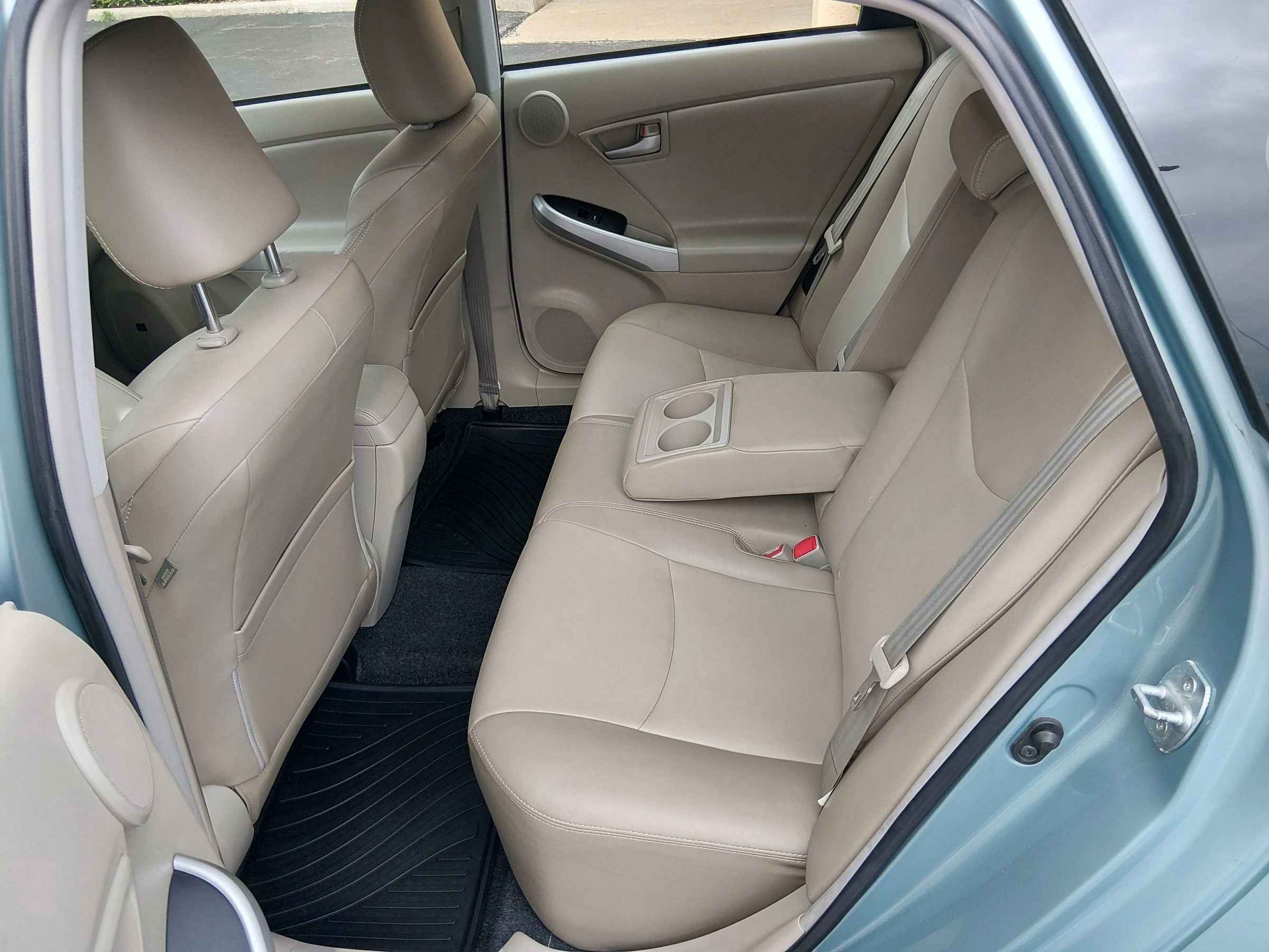 Used 2013 Toyota Prius Four FWD image 17