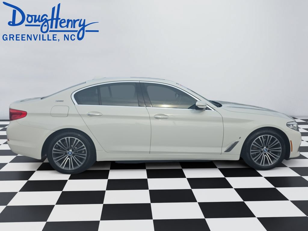 Used 2018 BMW 530e RWD image 6