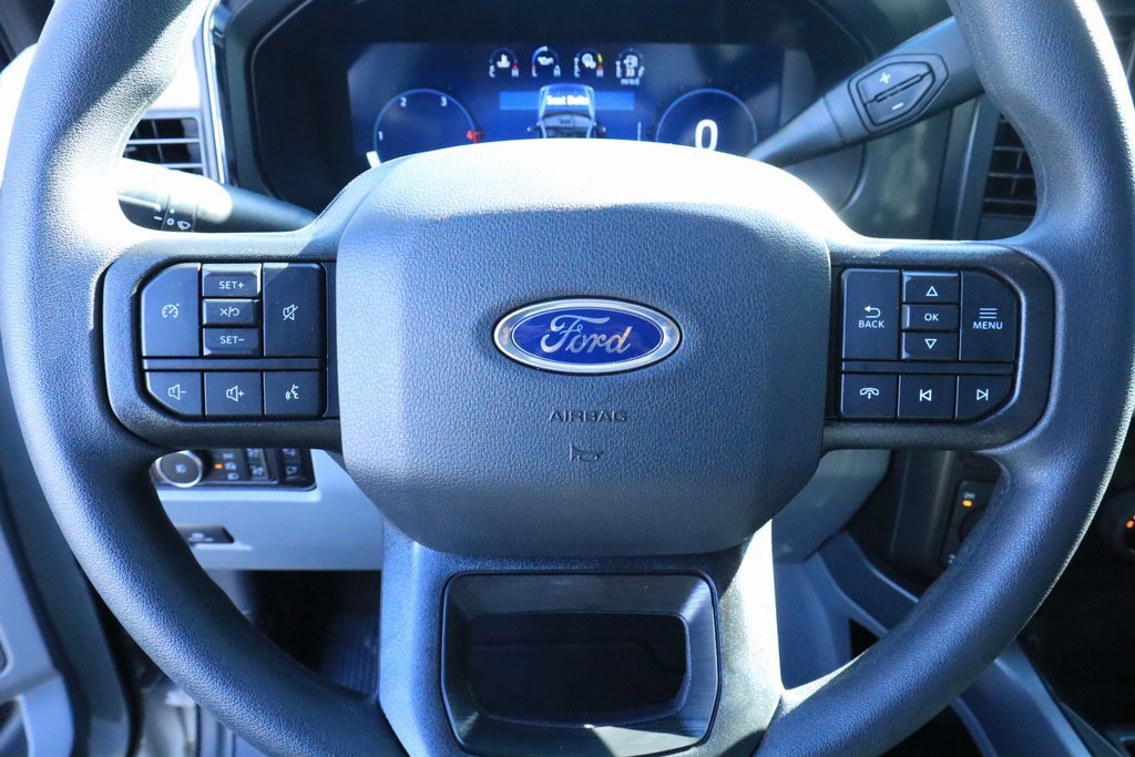 New 2026 Ford F250 XLT w/ XLT Premium Package image 3