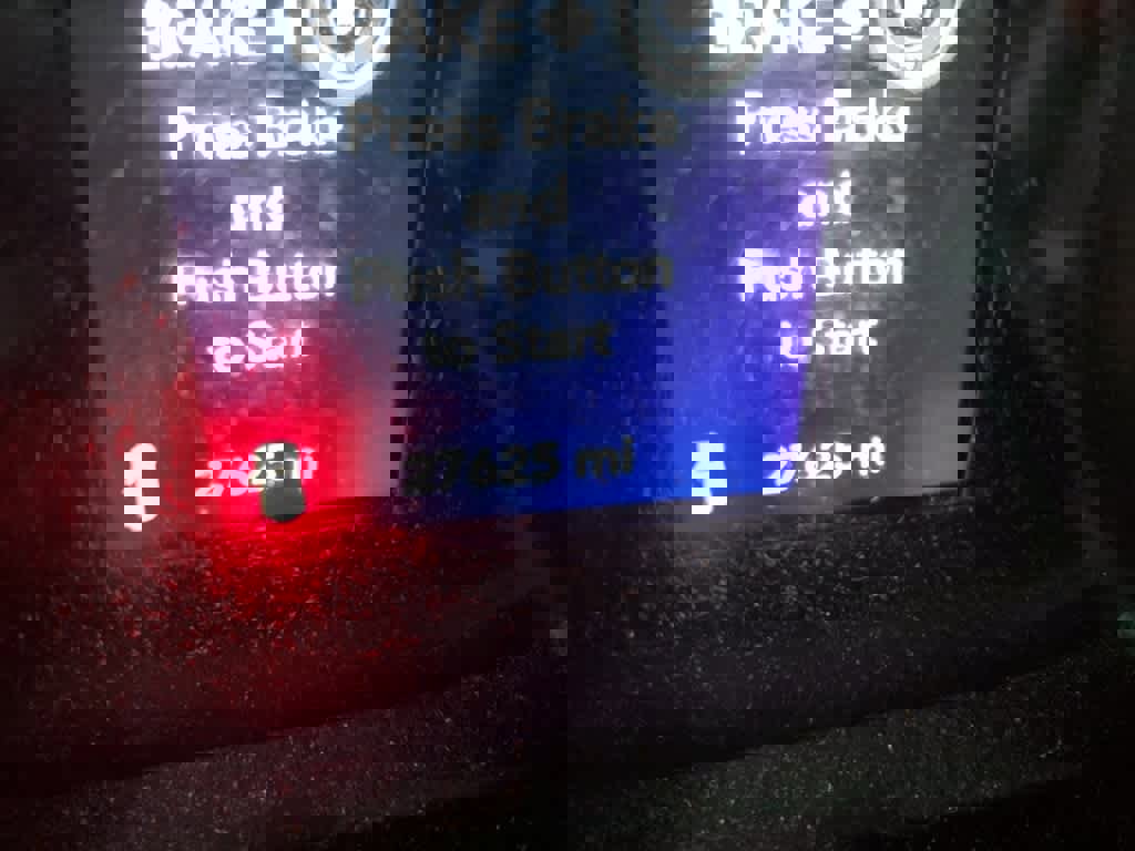 Used 2023 Jeep Wrangler Sport image 6