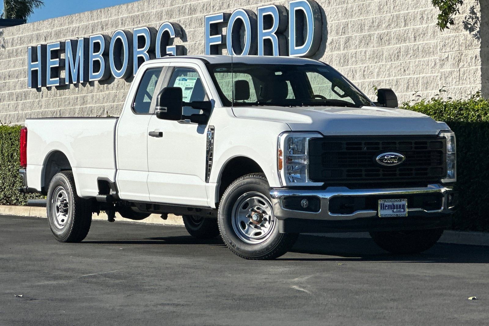 New 2026 Ford F250 XL w/ XL Chrome Package image 2