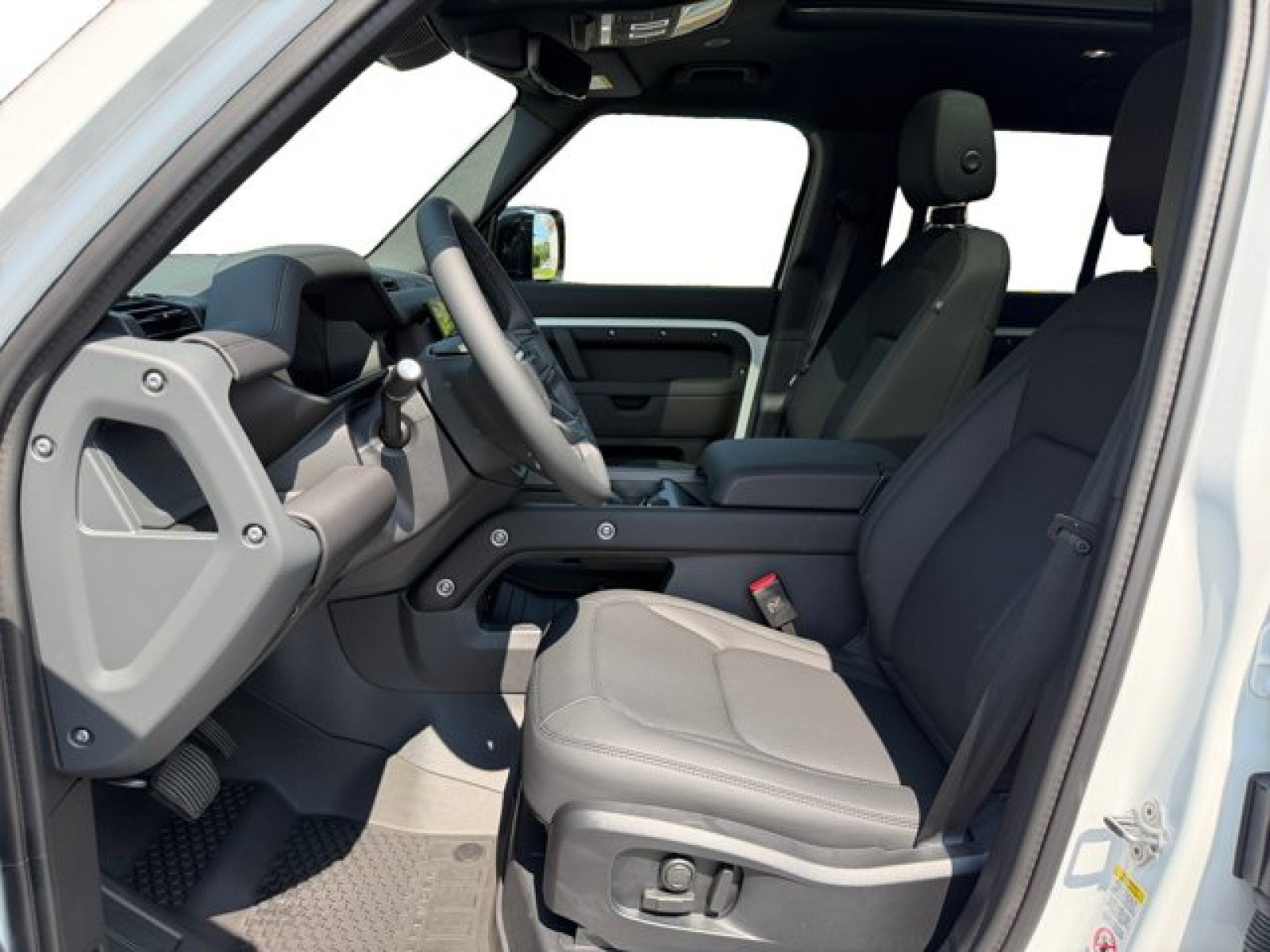 New 2026 Land Rover Defender 110 S AWD/4WD image 10