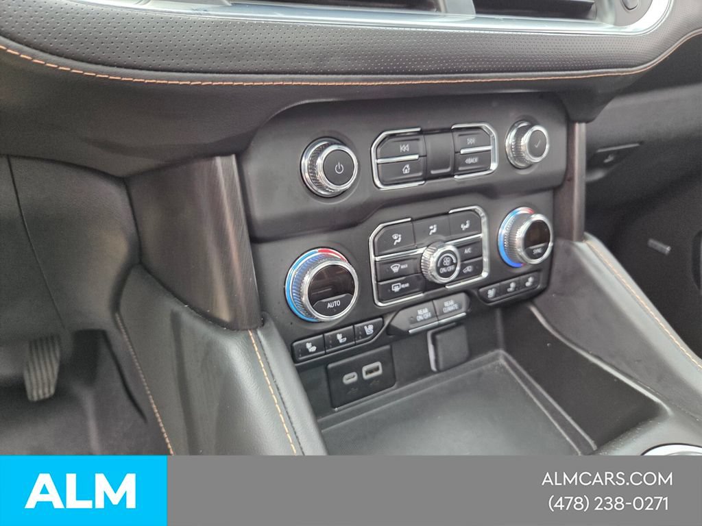 Used 2024 GMC Yukon AT4 w/ Technology Package AWD/4WD image 24