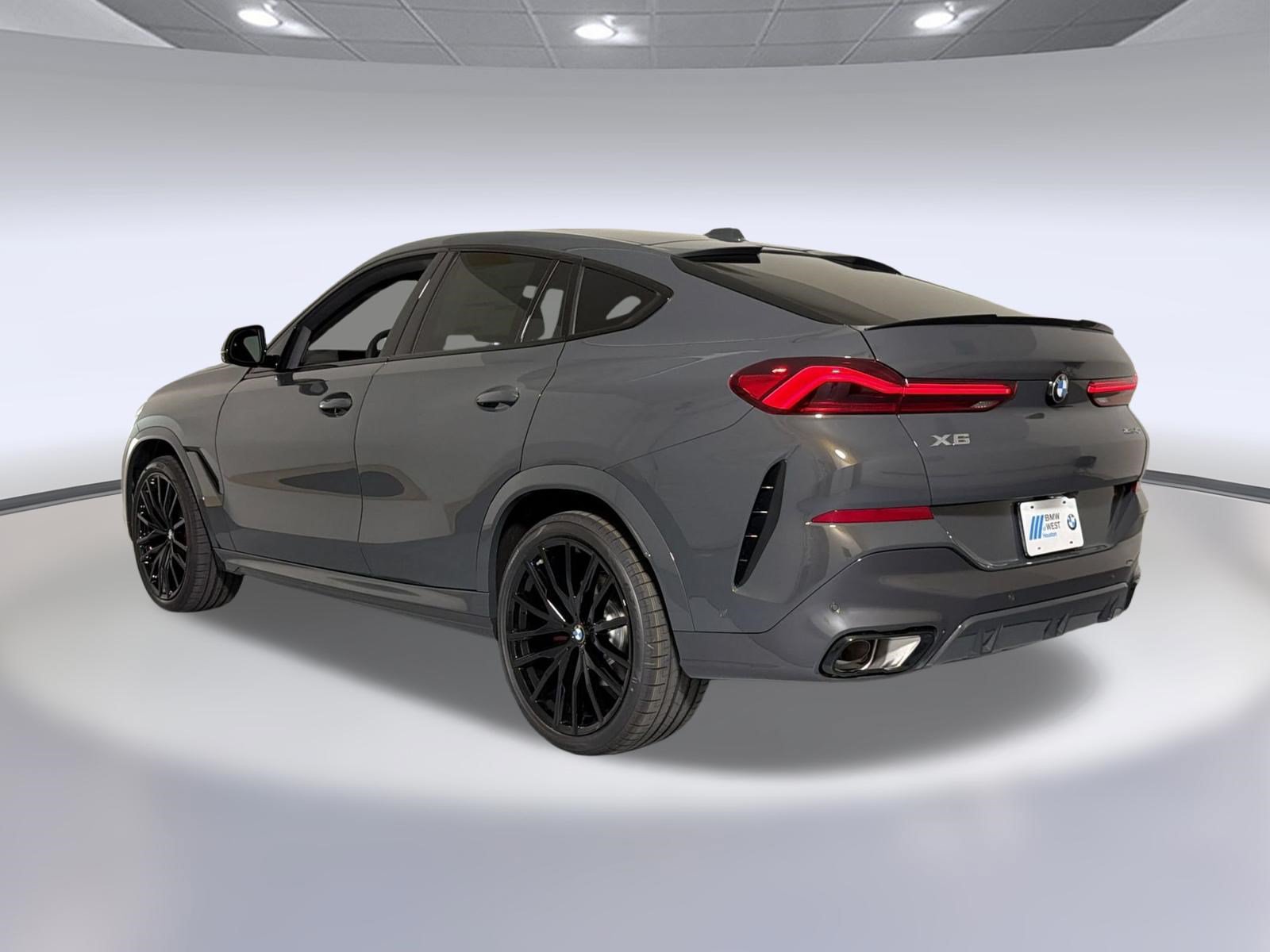 New 2027 BMW X6 xDrive40i w/ Executive Package AWD/4WD image 3