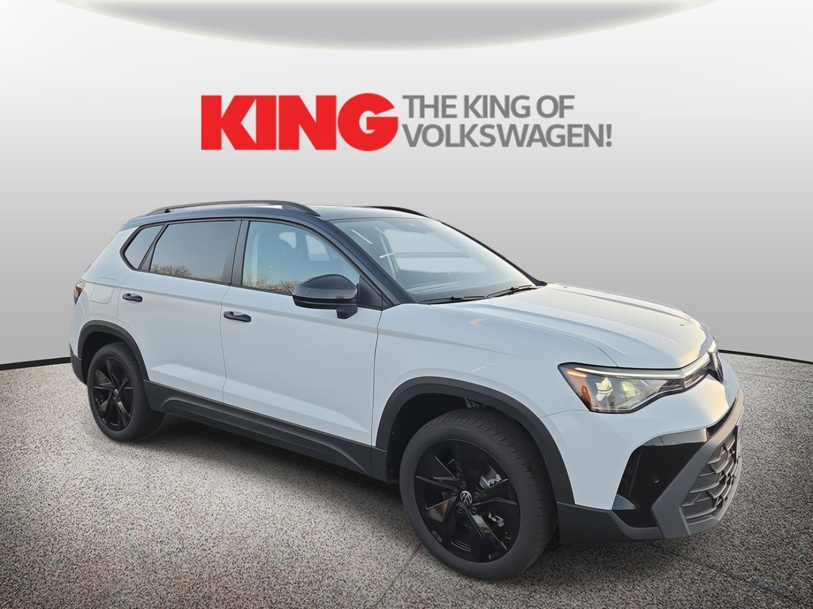 New 2026 Volkswagen Taos SE image 1