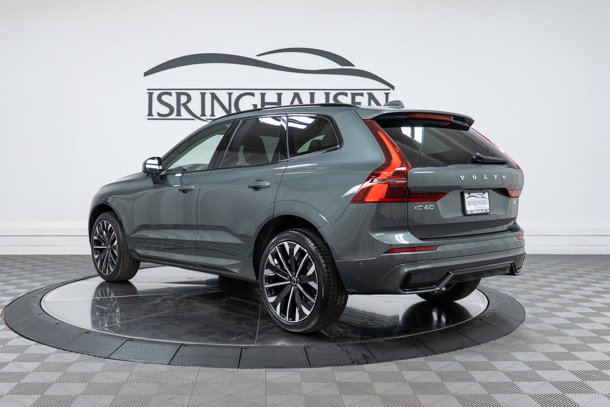 New 2027 Volvo XC60 B5 Ultra AWD/4WD image 7