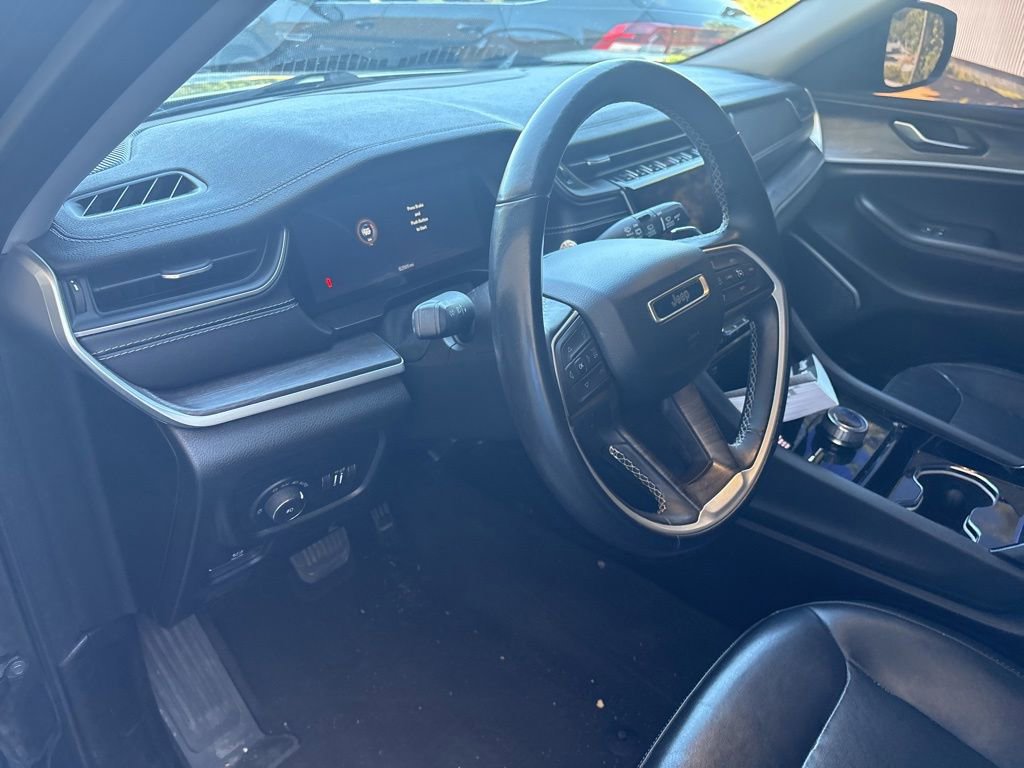 Used 2021 Jeep Grand Cherokee L Limited AWD/4WD image 11