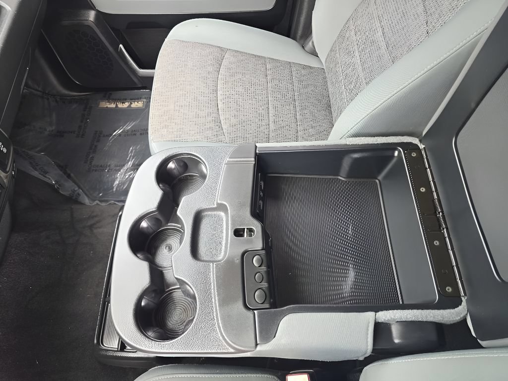 Used 2018 RAM 2500 SLT w/ Luxury Group AWD/4WD image 25