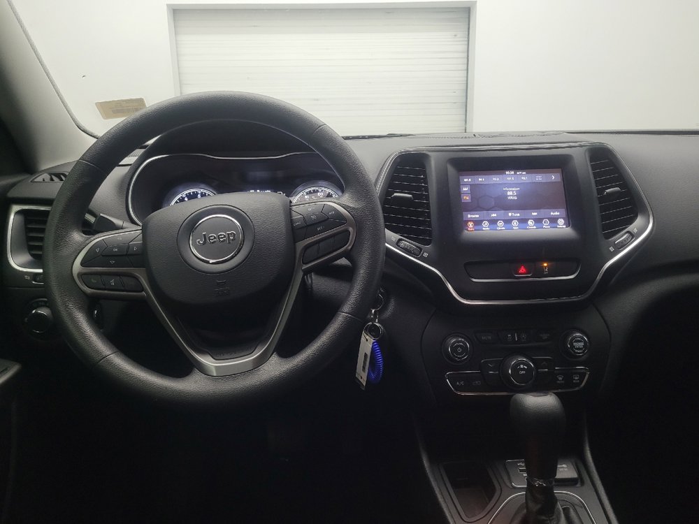 Used 2021 Jeep Cherokee Latitude FWD image 22