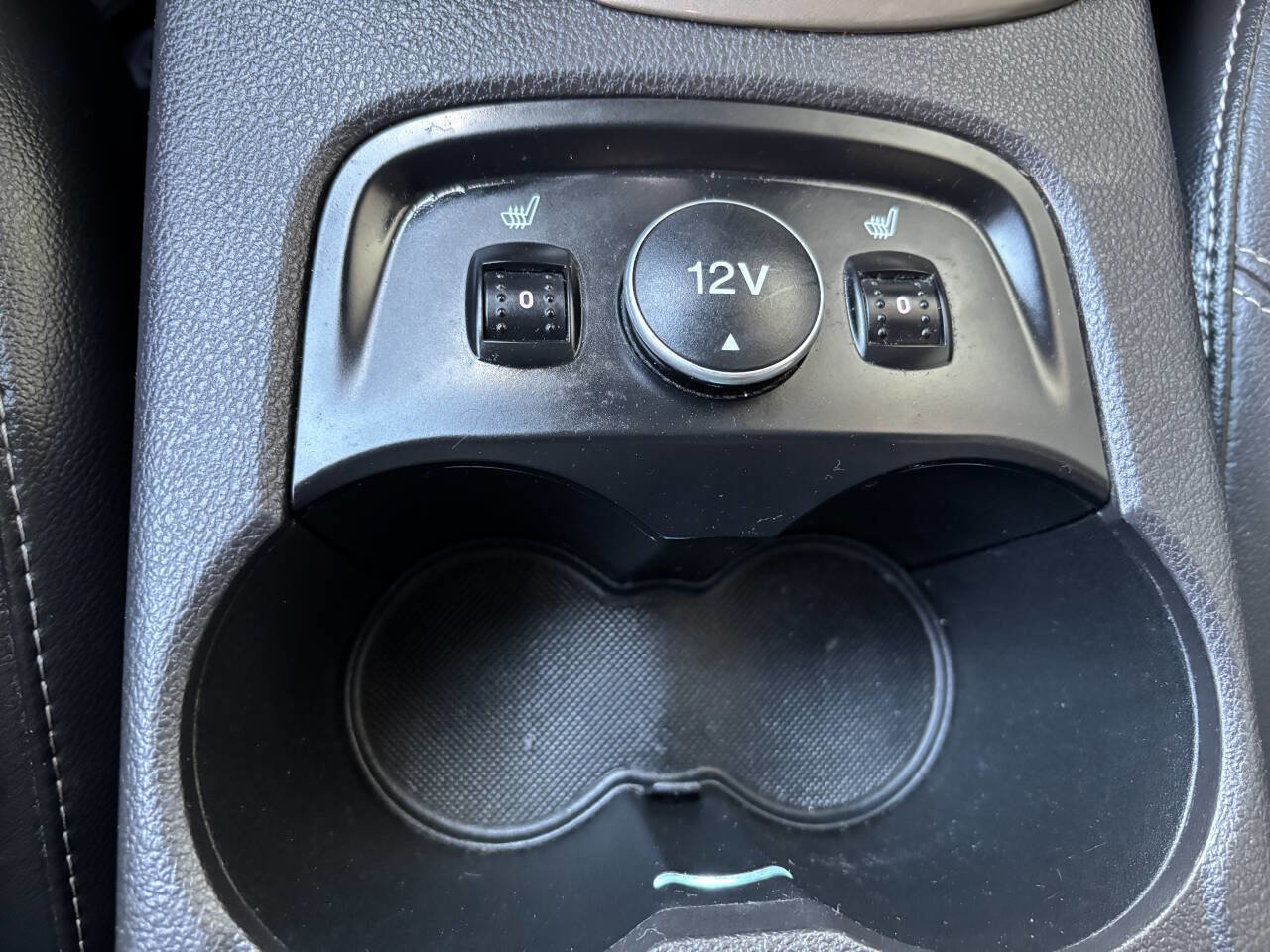 Used 2012 Ford Focus SEL image 22