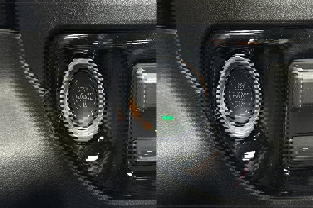 New 2026 Chevrolet Silverado 2500 ZR2 w/ LPO, Dark Essentials Package image 22