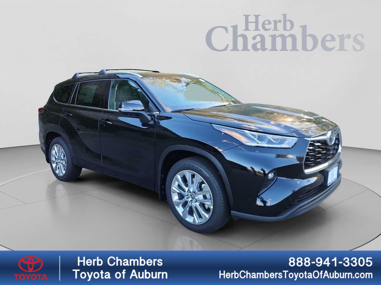 New 2026 Toyota Highlander Limited AWD/4WD image 1