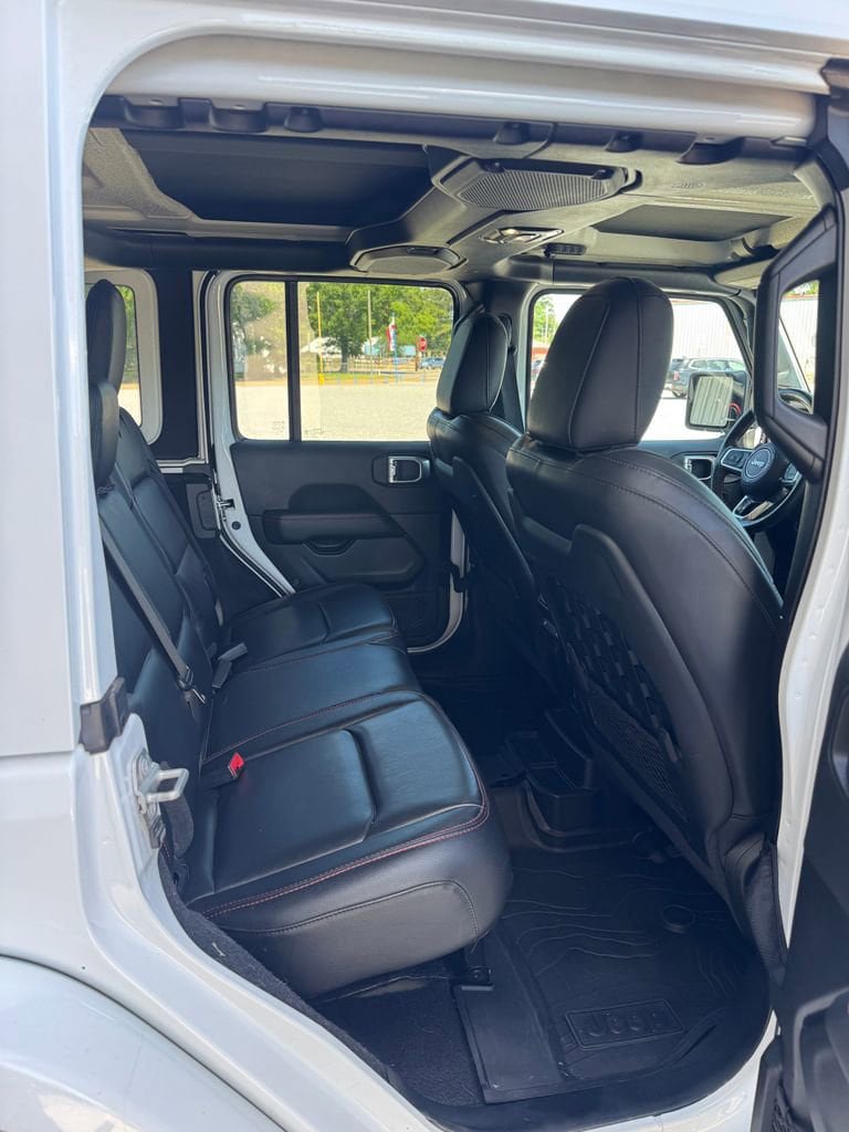 Used 2021 Jeep Wrangler Unlimited Rubicon AWD/4WD image 15