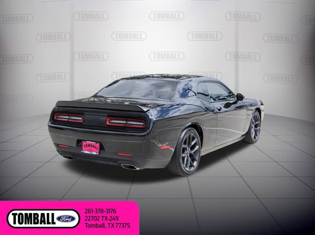 Used 2021 Dodge Challenger R/T w/ Blacktop Package image 7