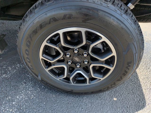 Certified 2022 Ford F150 XLT w/ Equipment Group 302A High image 31