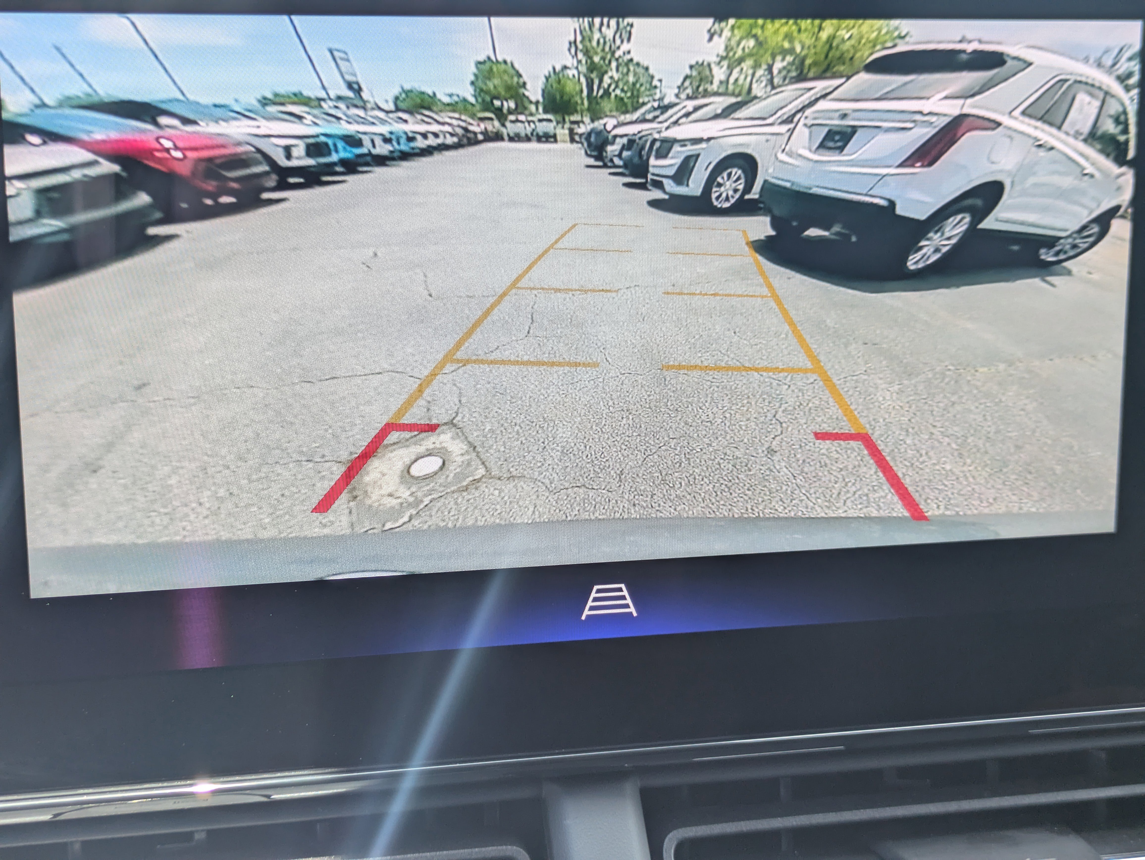 Used 2025 Chevrolet Trax RS w/ Driver Confidence Package FWD image 13