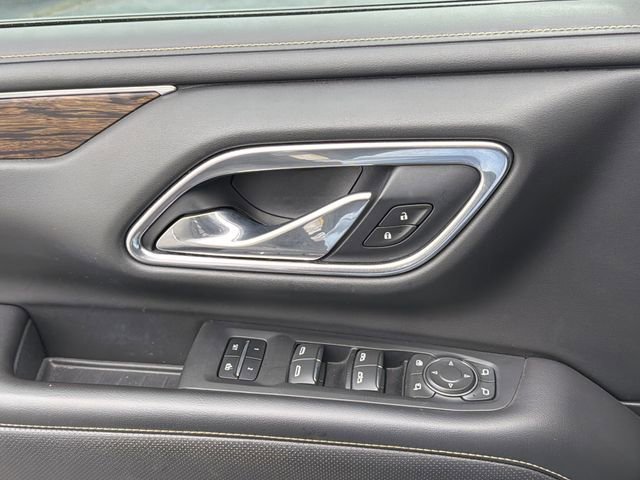 Used 2021 Chevrolet Suburban Premier RWD image 15