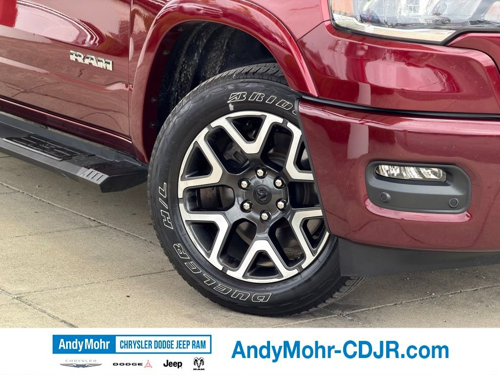 Used 2025 RAM 1500 Laramie w/ Sport Appearance Package AWD/4WD image 8