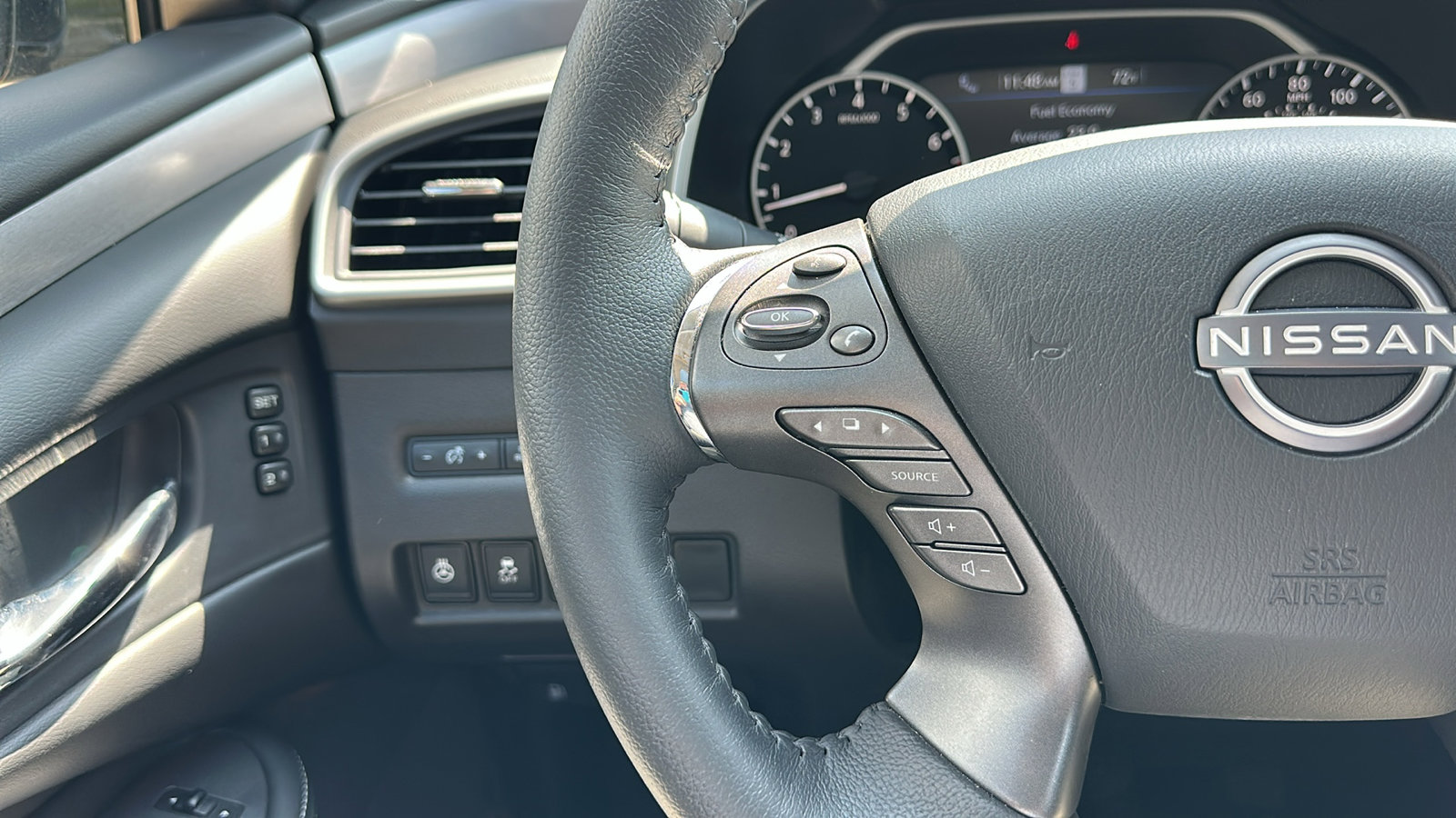 Certified 2024 Nissan Murano SL image 17