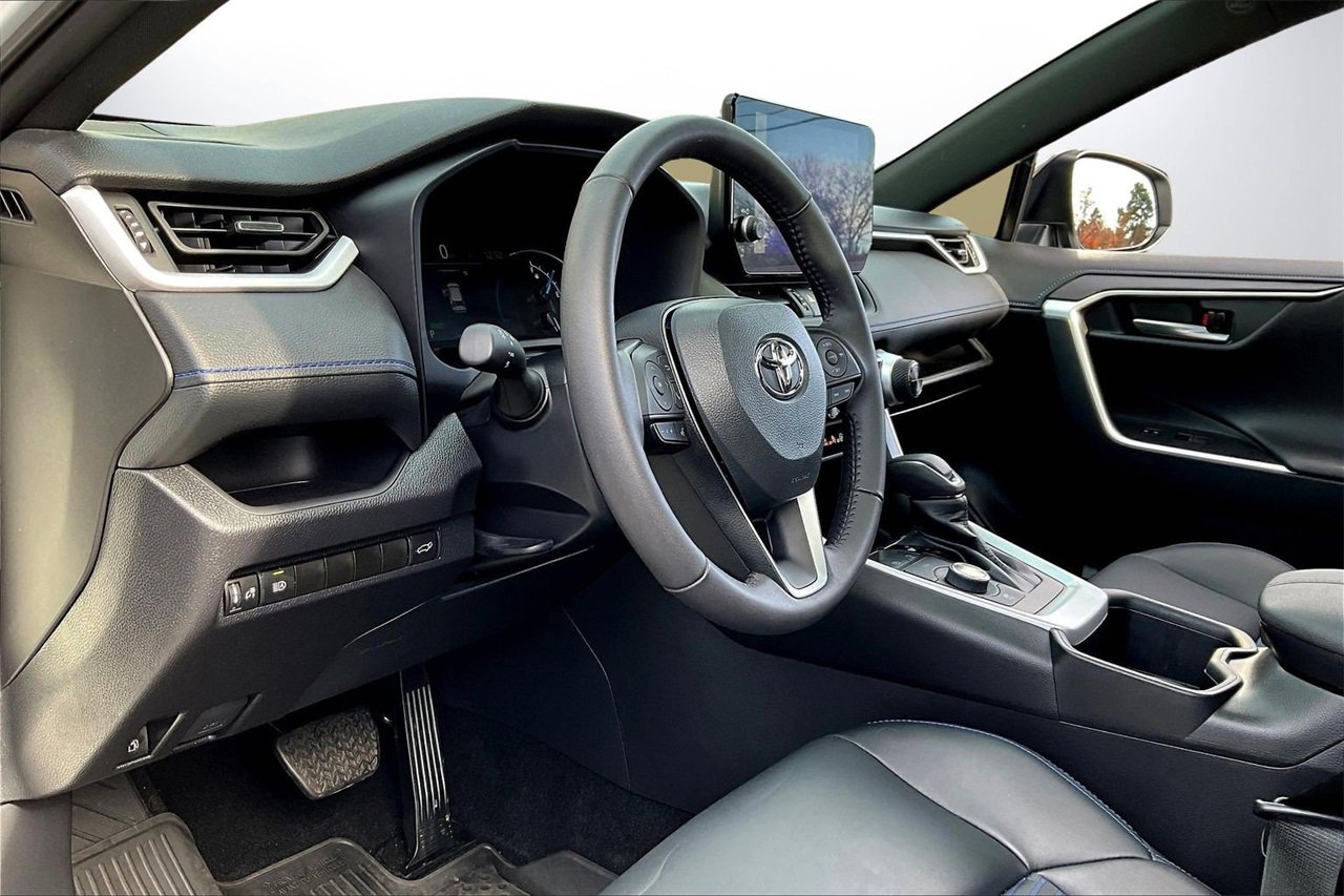 Used 2024 Toyota RAV4 XSE image 18