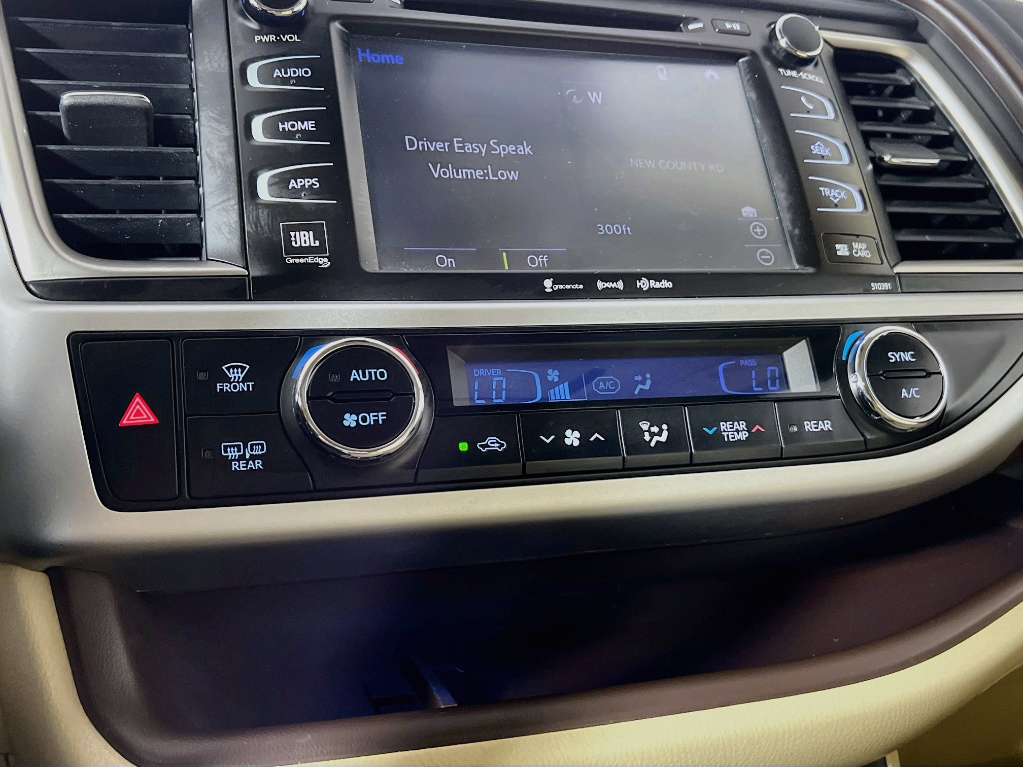 Used 2019 Toyota Highlander Limited AWD/4WD image 17