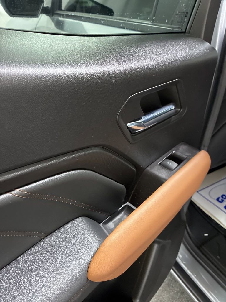 Used 2024 GMC Canyon AT4 w/ Technology Package image 22