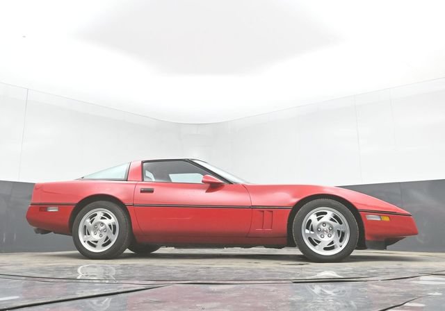 Used 1990 Chevrolet Corvette Coupe RWD image 45