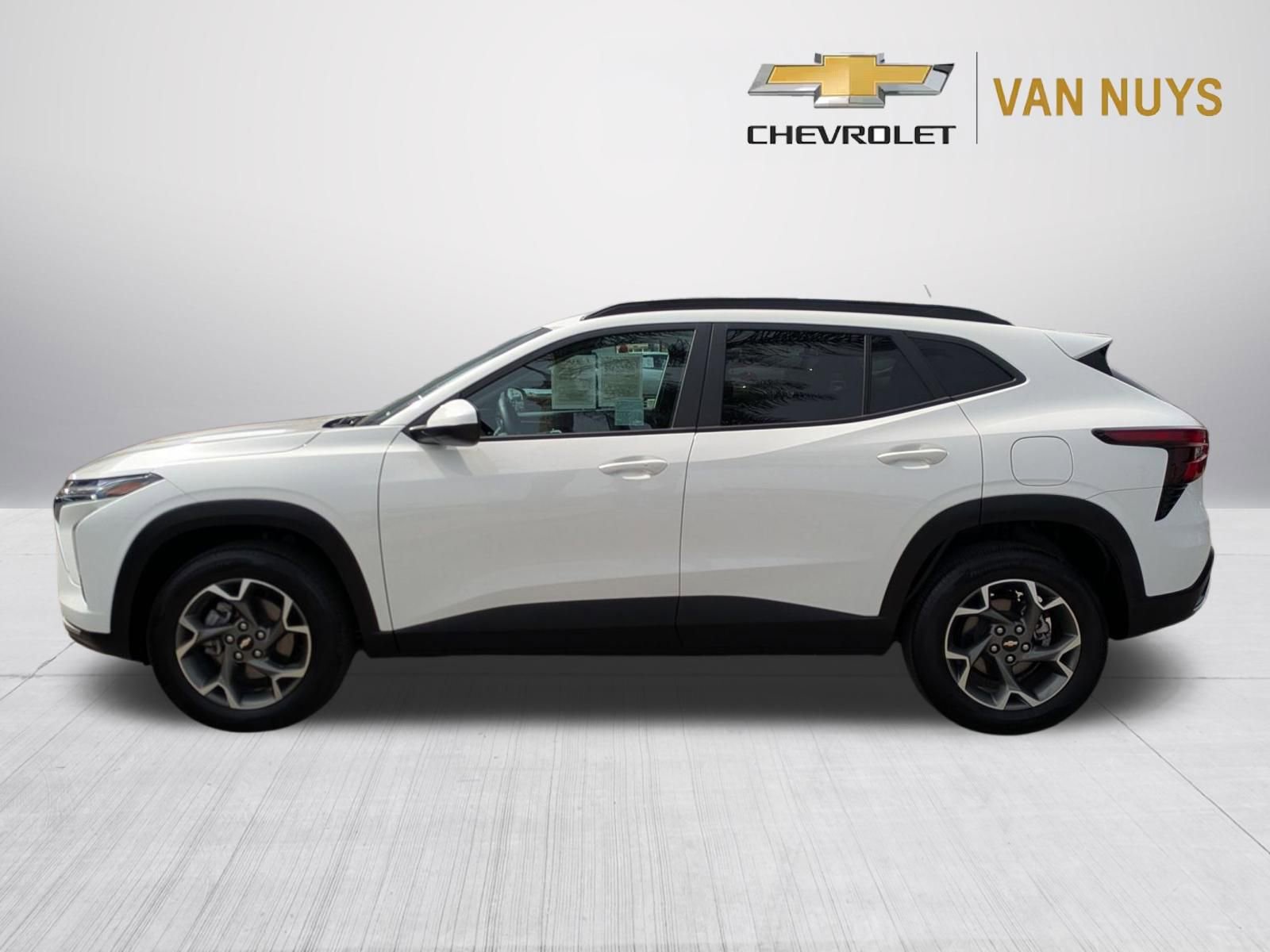 Used 2024 Chevrolet Trax LT w/ Driver Confidence Package FWD image 8