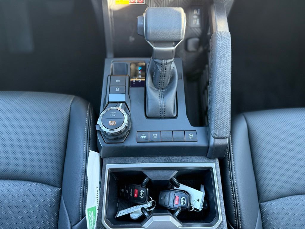 Used 2025 Toyota Tacoma Limited image 28