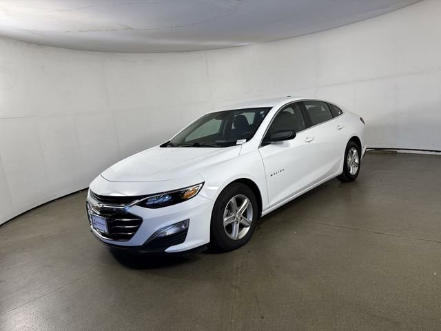 Used 2023 Chevrolet Malibu LS FWD image 2