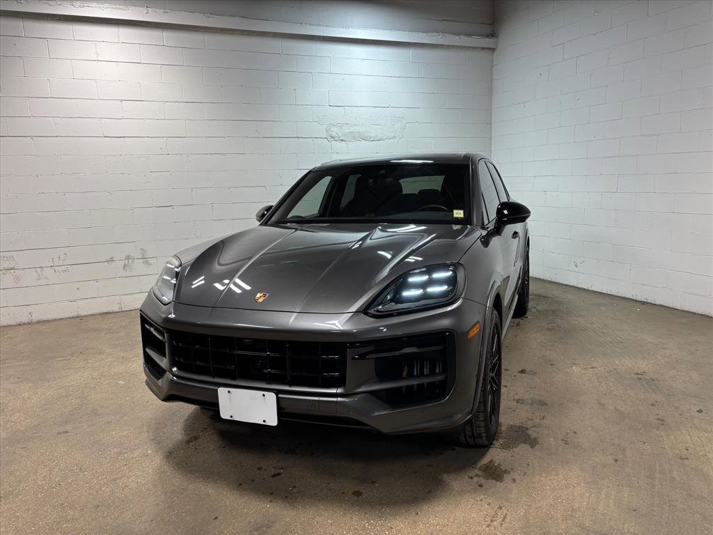 Used 2025 Porsche Cayenne S video 2