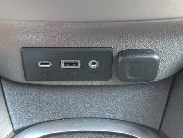Used 2025 Chevrolet Malibu LT FWD image 19
