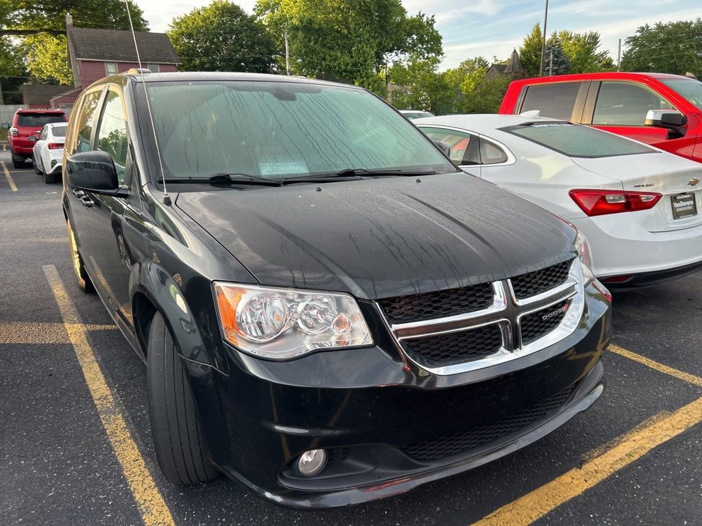 Used 2019 Dodge Grand Caravan SXT FWD image 3