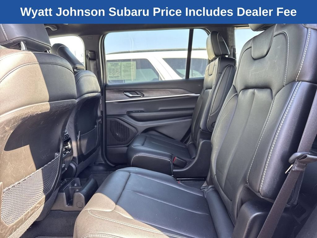 Used 2025 Jeep Grand Cherokee L Limited AWD/4WD image 12