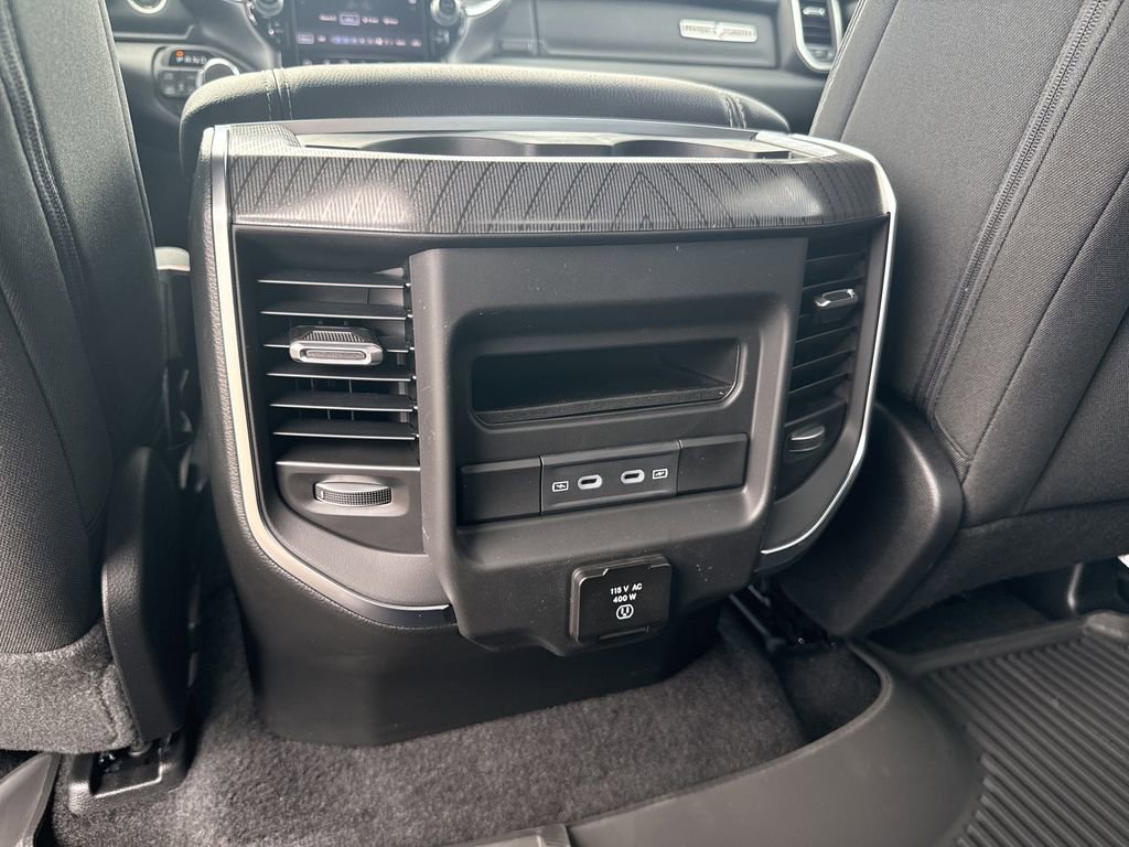 New 2026 RAM 1500 4x4 Crew Cab image 25