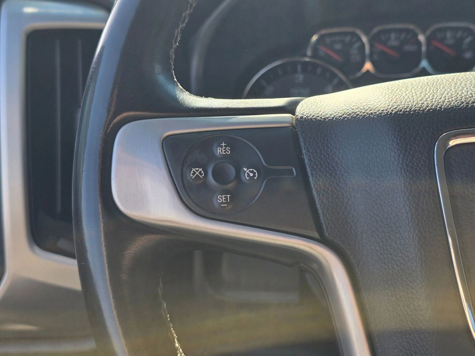 Used 2014 GMC Sierra 1500 SLE w/ SLE Value Package AWD/4WD image 24