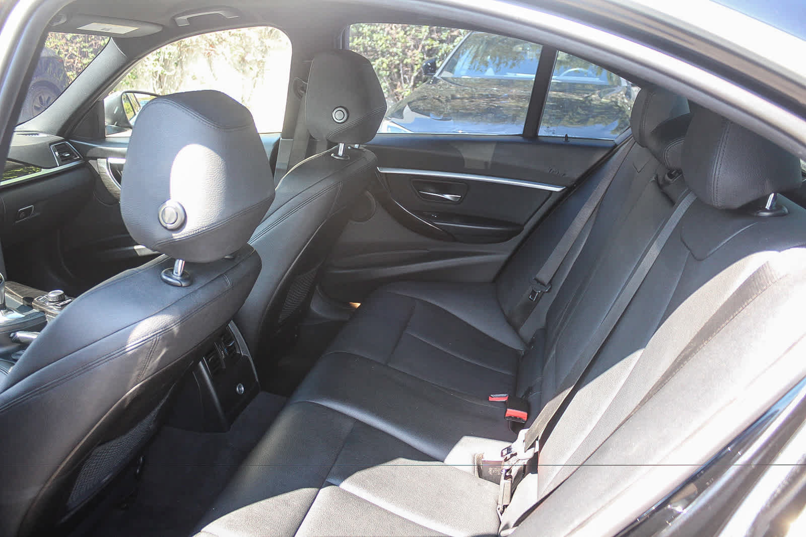 Used 2017 BMW 330i Sedan RWD image 17